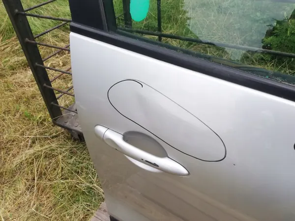 FRAMRE HÖGERDÖRR RENAULT CLIO IV 2016 KOMPLETT OEM image 2