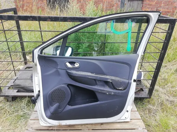 FRAMRE HÖGERDÖRR RENAULT CLIO IV 2016 KOMPLETT OEM image 5