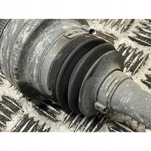 Mercedes-Benz Drivaxel A2123502110 Bak Höger image 5