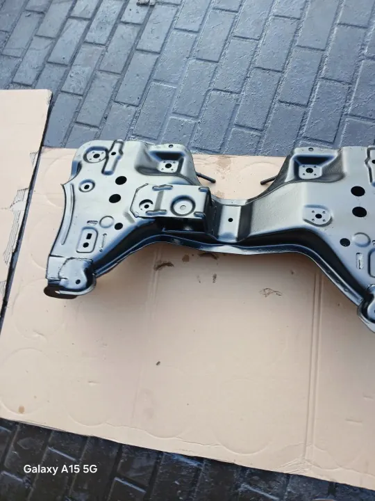 Vorderer Träger OEM SANKI ŁAWA TRAWERS BELKA PRZÓD Opel image 9