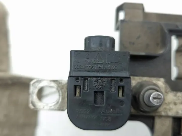 Abrazadera pirotécnica Mercedes-Benz OEM 068010030 image 6