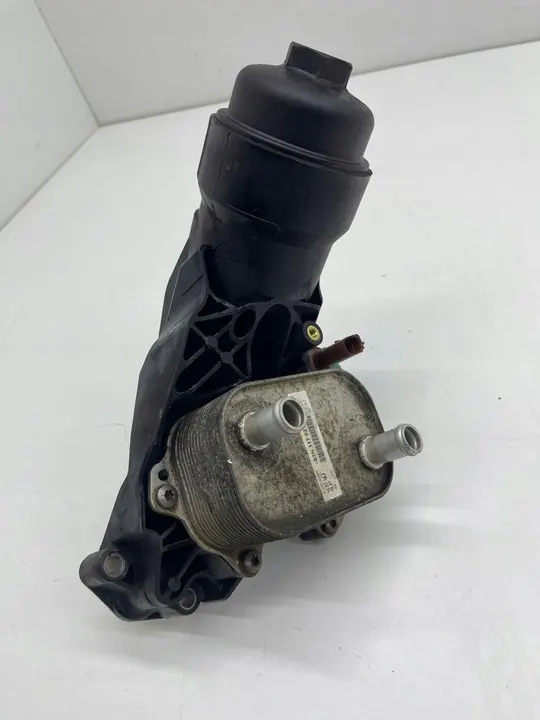 AUDI A6 C7 2.0 TDI Olje Filter Bas + Sensorer OEM image 7