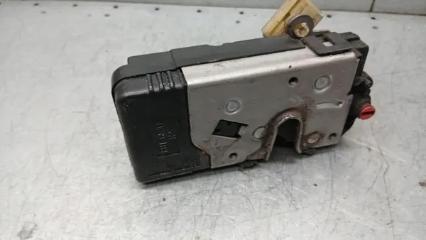 Höger Baklås Opel Vectra C 1.9CDTI 5PIN 13157759 image 3