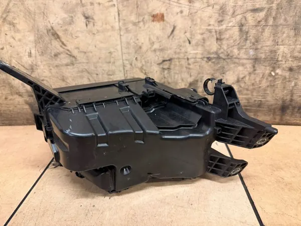 Zekeringkast OEM 8266242601 voor Toyota RAV4 IV 2.5 Hybride image 6