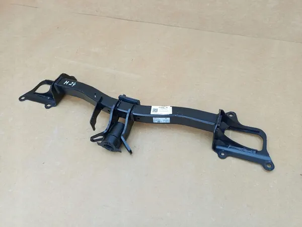 TESLA MODEL 3 Barra de Reboque 1670111-00-C image 4