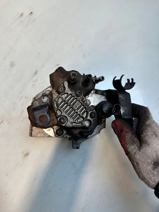 Peugeot OE 9637317380 brandstofpomp image 2