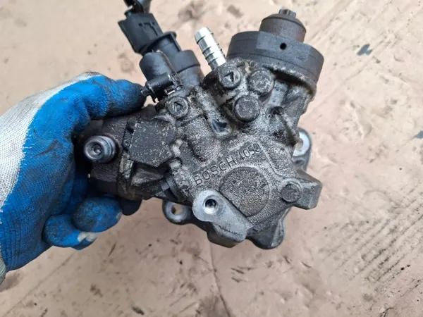 Pompe à injection BMW N57 OEM 7823470 - Occasion image 6