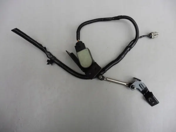 Sensor de nível farol traseiro Nissan Pathfinder OEM 53820EB310/A image 2