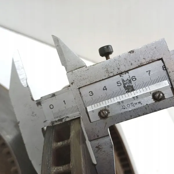 Toyota Hilux Voorremsschijf OEM MAM85024 image 7