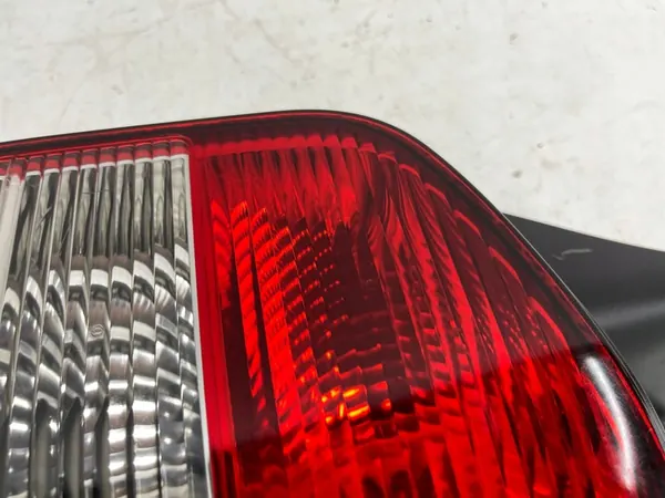 Luz Trasera Derecha VW Transporter T5 Lift 7H5945258A image 7