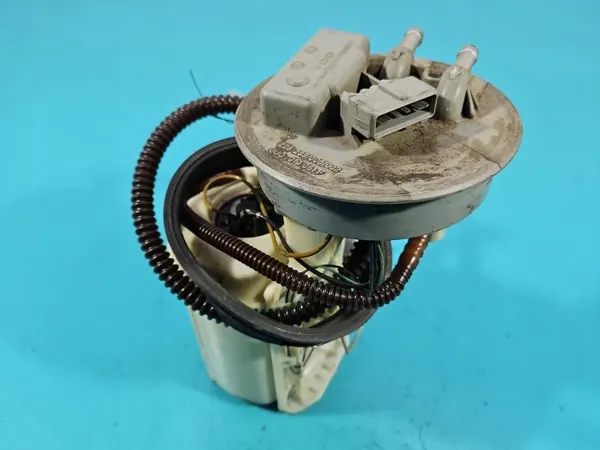 Brandstofpomp Drijver OEM 6U0919051F voor Skoda Felicia 1.3 MPI image 2