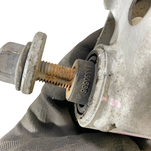 Bracci di Controllo Posteriore Destro Chevrolet Malibu 2020 OEM 84309090 image 8