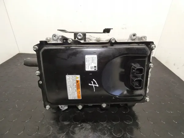 Toyota Yaris IV Hybride Omvormer OEM G9200K0011 image 5