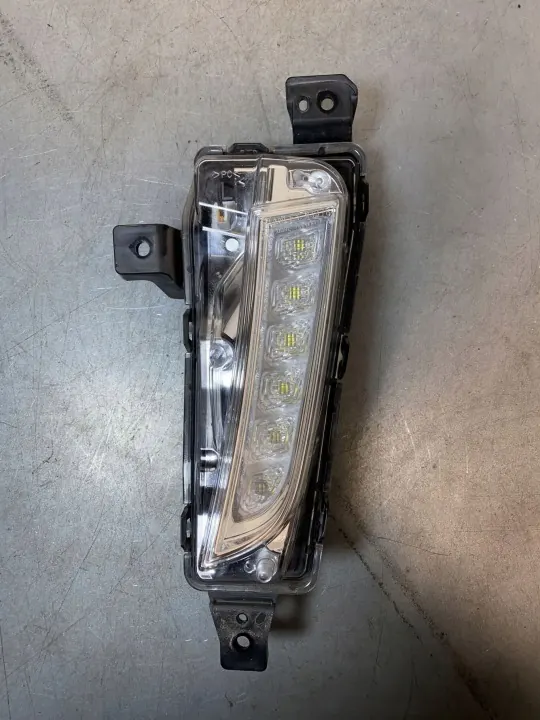 Suzuki Vitara Tagfahrlicht OEM 00101 gebraucht image 3