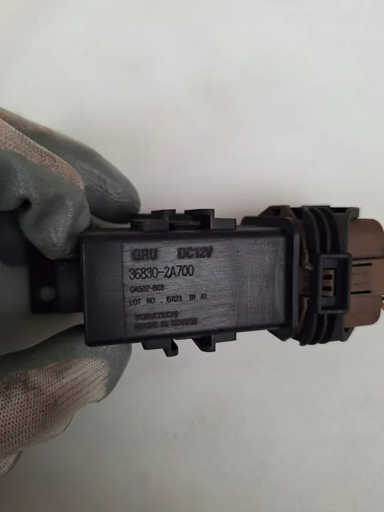 Gloeiplug relais Hyundai Tucson III 36830-2A700 image 2