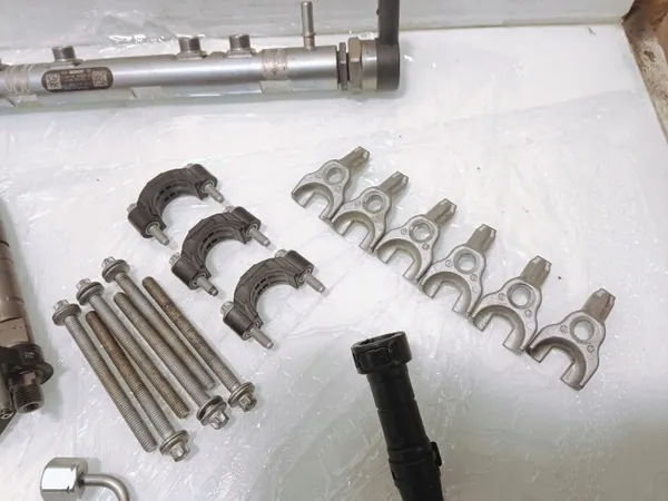 Jeu système injection BMW OE 7799998 image 3
