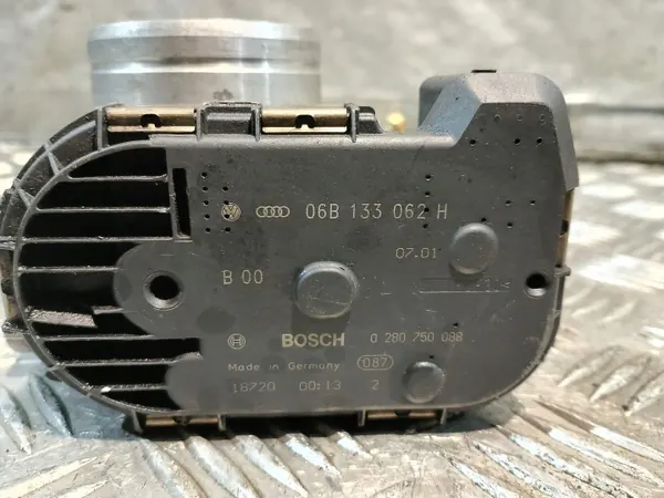 Borboleta ar Audi A4 B6 2.0B OEM 06B133062H image 3