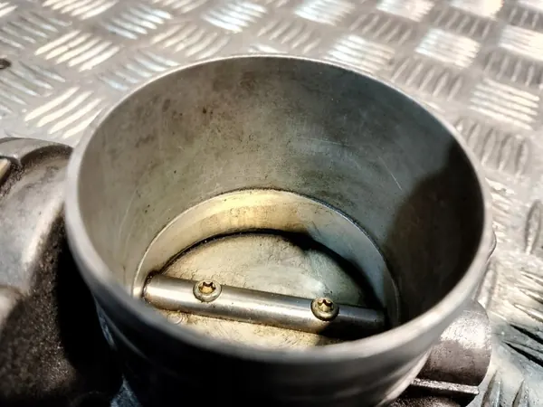 Borboleta ar Audi A4 B6 2.0B OEM 06B133062H image 5