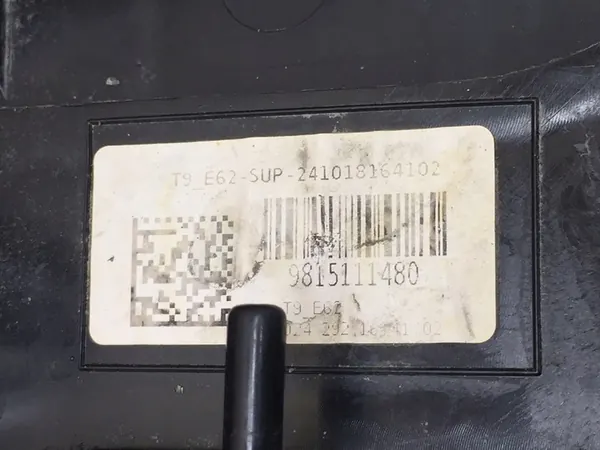 AdBlue-tank med pump för Peugeot 308 II T9 1.5 Blue HDi image 3