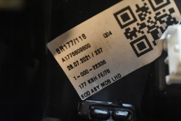 Konsoli tuuletusritilä OEM A1776809800 Mercedes image 6