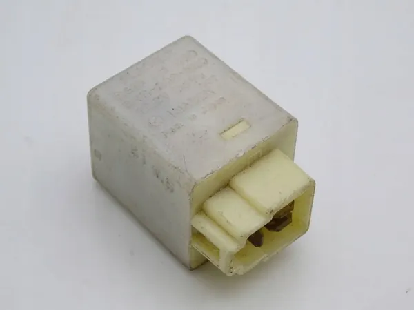 Relais Mazda 626 OEM DRC100625 - État Utilisé image 2