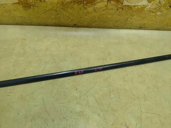 VOLVO S40 II V50 vasen eturapautin OEM image 3