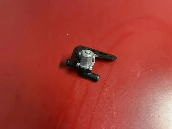 Verwarming radiator klep BMW 1 2014 9254742 image 2