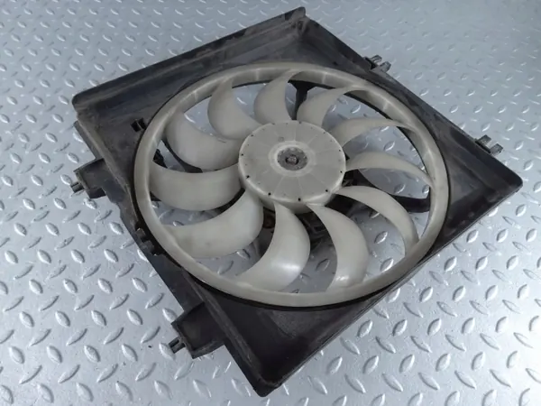Carcaça do ventilador Subaru Outback OEM 45122FG003 image 4