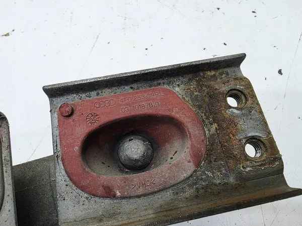 Uitlaatsteun Audi A6 C6 4F0253099L image 4