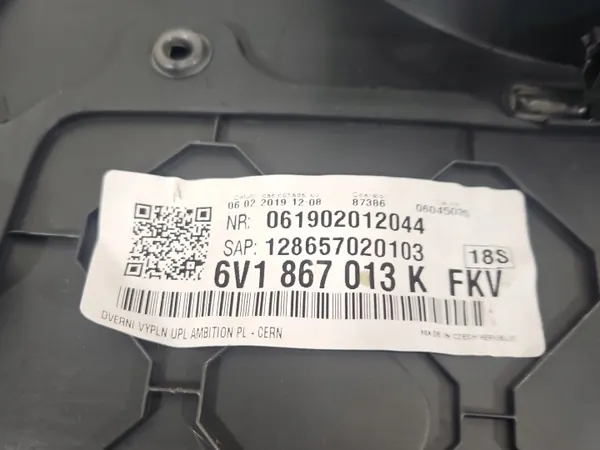 OEM 6V1867013K Framvänster Dörrklädsel Skoda Fabia III image 5