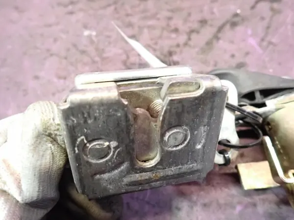 Toyota Yaris Kofferraumschloss-Einsatz OEM Zawada-388291- image 6
