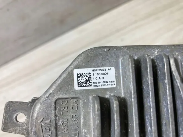 BMW X2 F39 rechter Scheinwerfermodul OEM 81060904 image 3