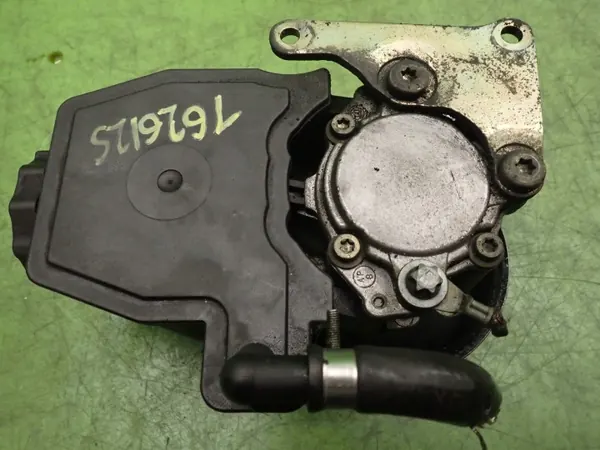 Mercedes ohjauspumppu OEM 0024662901 image 3