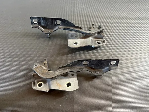 Charnières de capot Alfa Romeo Giulia OEM 50545216 50545215 image 2