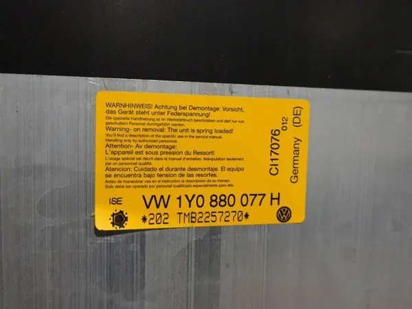 OEM 1Y0880077H Kopfstützen hinten für VW New Beetle Cabrio image 3
