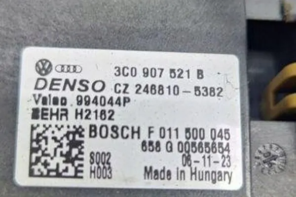 Relé de ventilador de calefacción VW PASSAT B7 ALLTRACK F011500045 image 2