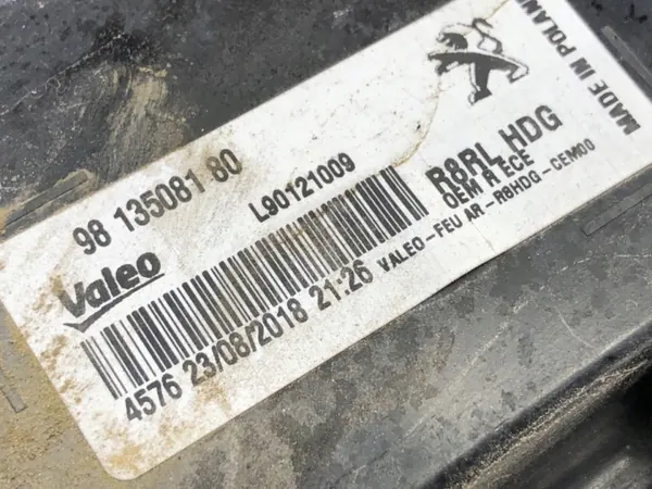 Rechte innere Heckleuchte Peugeot 508 II OEM 9813508180 image 5