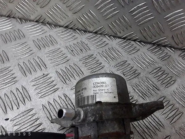 Broms vakuumpump Opel Astra 2010 13343961 image 5