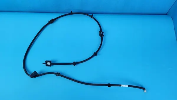 Mercedes W206 Spolarledning OEM A2068601200 - Begagnad image 2