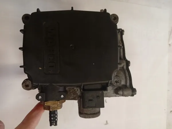 Soupape Modulateur EBS OEM 4802040310 pour DAF XF 106 image 3