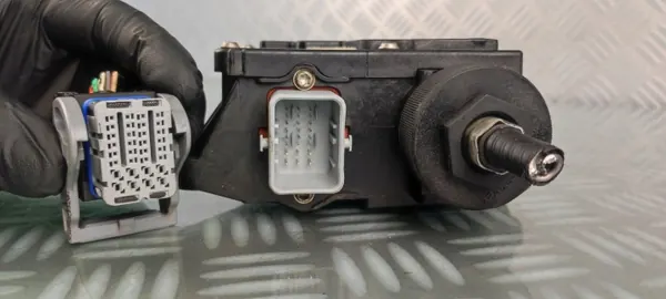 OEM 8200316575 Frein à main électrique Renault Espace IV image 7