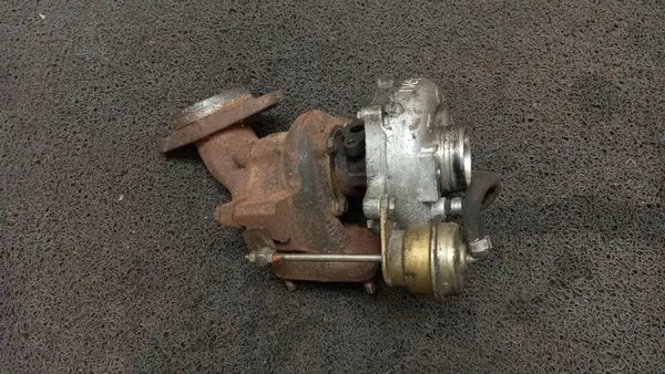 Turbo OEM 504136783 pour Iveco Daily III 2.3L image 3
