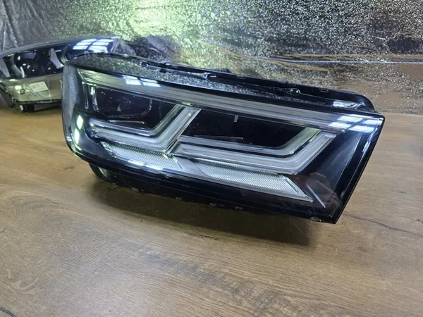 AUDI Q5 II 80A Luz Delantera Derecha Full LED image 3