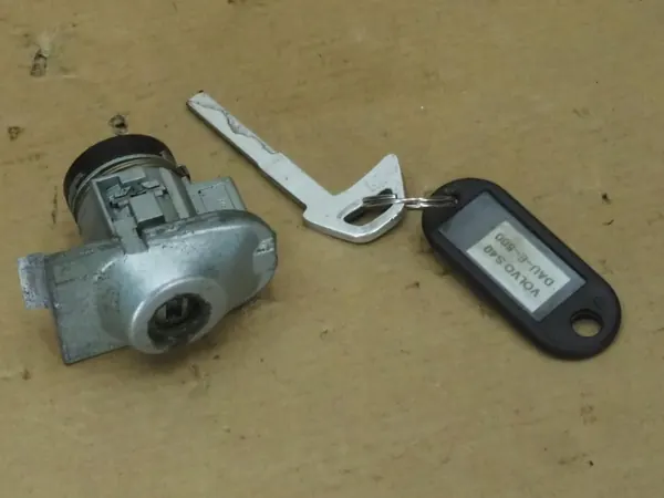 OEM Voorlinker Deurknop Slotsleutel Volvo S40 image 4