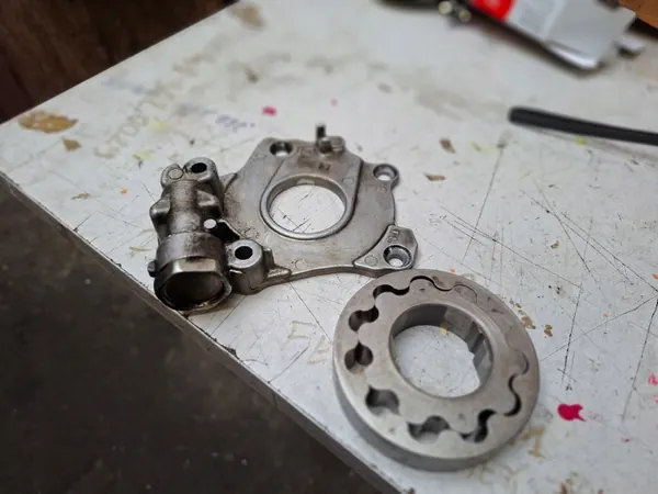 Oliepomp Toyota Yaris II 1.3 VVT-i OEM image 3
