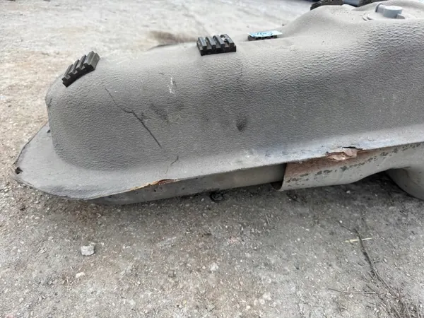 KIA SPORTAGE 3 Bränsletank OEM 31100-2Y250 image 7