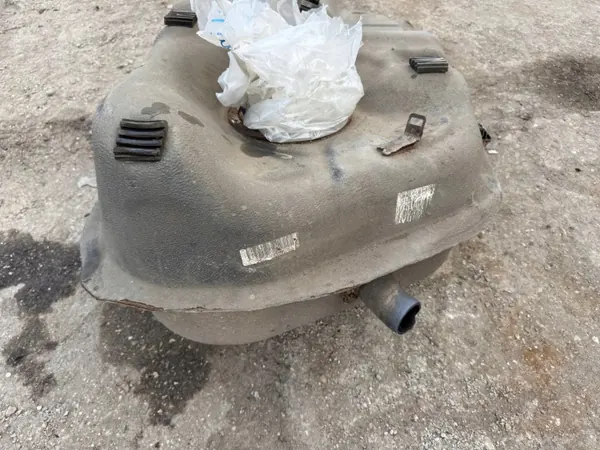 KIA SPORTAGE 3 Bränsletank OEM 31100-2Y250 image 9