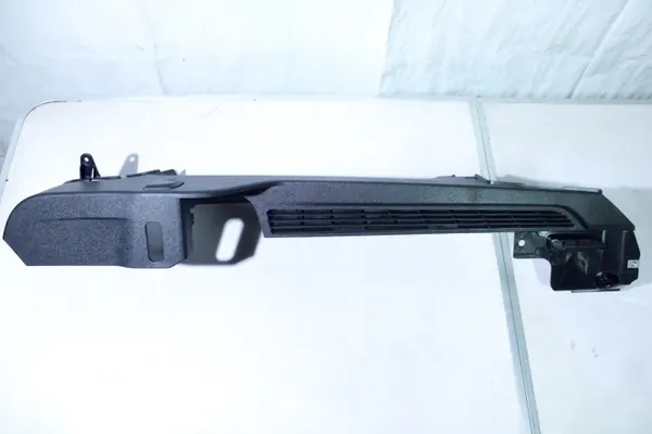 BMW 5 G31 Kofferraumabdeckung Rechts OEM 7387526 image 3