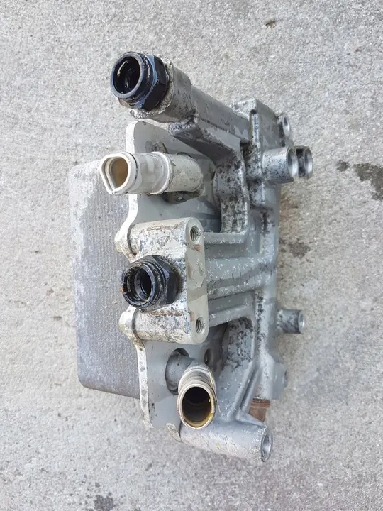 Ram 13- Radiador de óleo de transmissão 52014750AE image 3