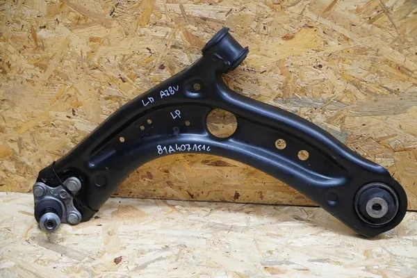 Braccio di Controllo Anteriore Sinistro 81A407151C o Destro 81A407152C Audi A3 8V OEM image 2
